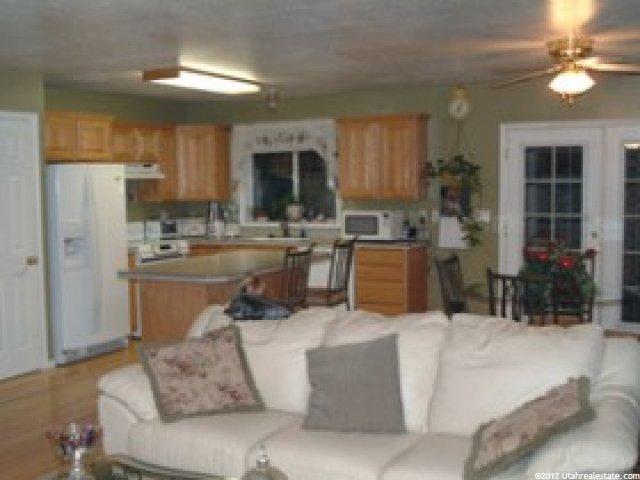 628 Woodside Dr, Logan, UT 84321 — photo 2