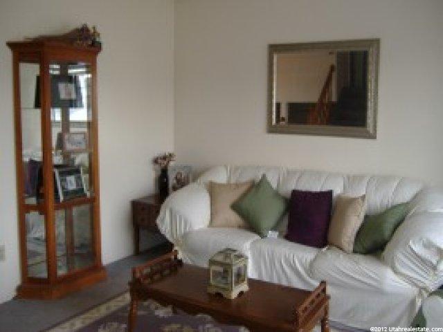 5827 S 4075 W, Roy, UT 84067 — photo 4