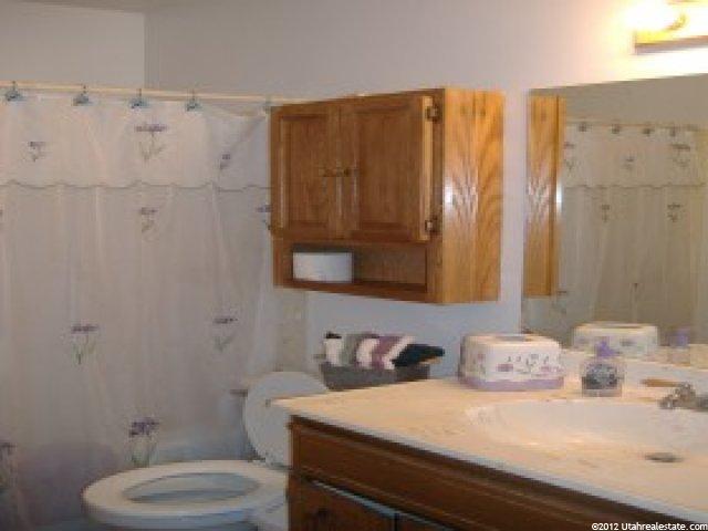 5827 S 4075 W, Roy, UT 84067 — photo 7