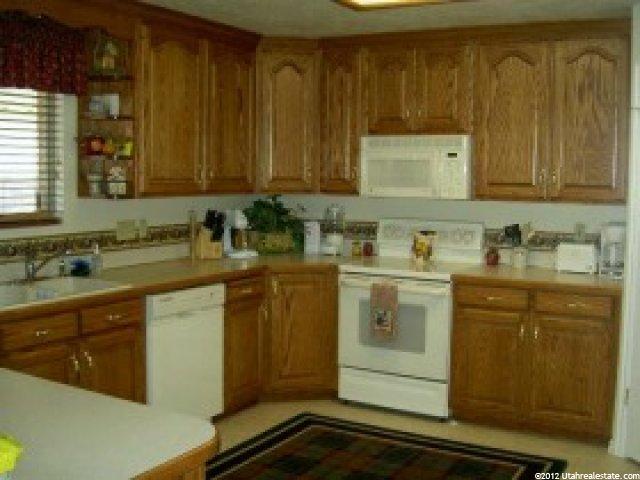 1717 N 950 W, Clinton, UT 84015 — photo 4