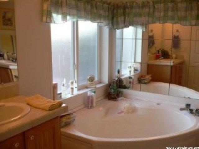 315 N 150 W, Torrey, UT 84775 — photo 9