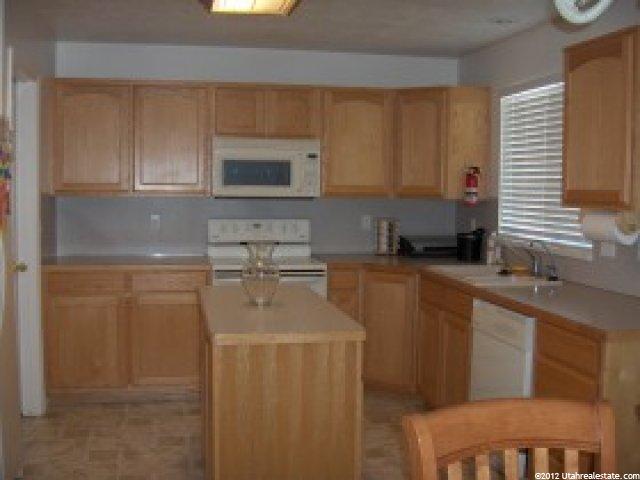 1987 S Bluff Rd, Syracuse, UT 84075 — photo 2