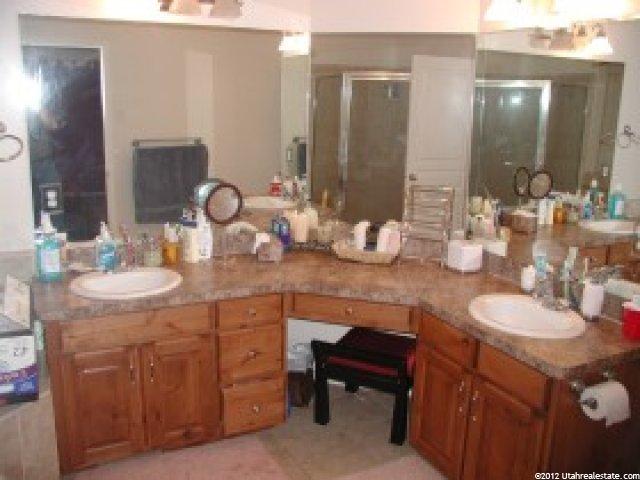 677 N 2325 W, Layton, UT 84041 — photo 6