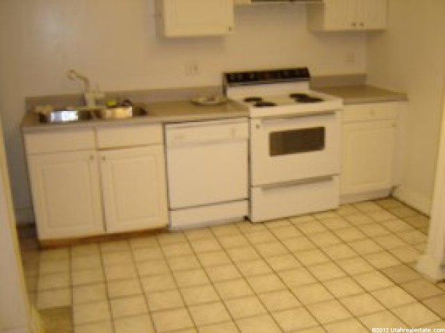 2221 Arbor Ln, Holladay, UT 84117 — photo 10