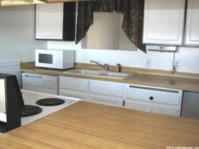 846 S 1625 E #B, Clearfield, UT 84015 — photo 8
