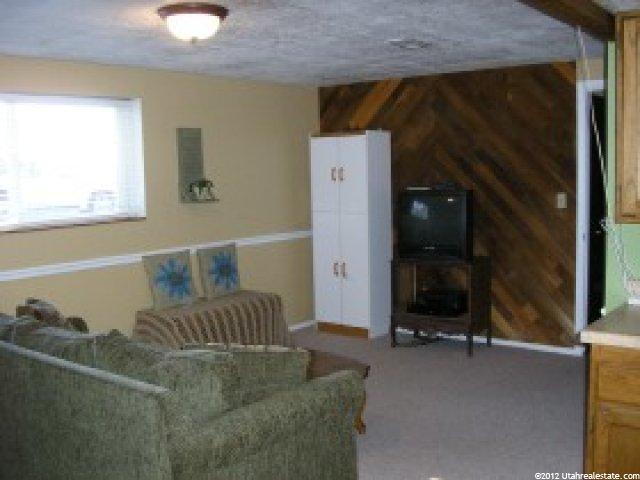 310 E 1000 N, Harrisville, UT 84404 — photo 4