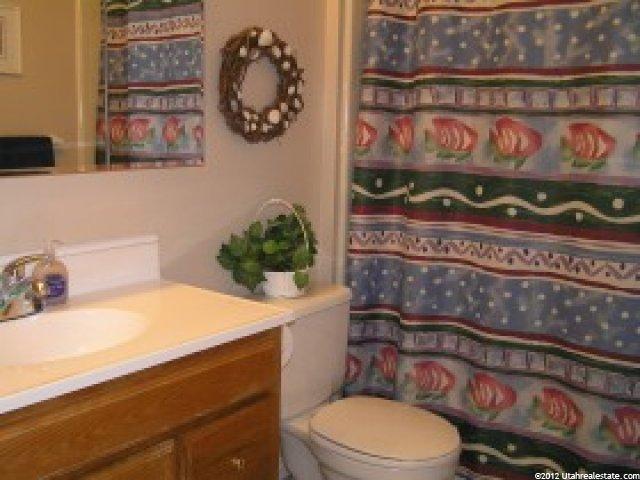 564 S 50 W, Farmington, UT 84025 — photo 3
