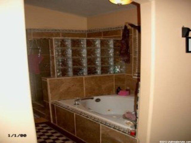 7780 S 2300 E, South Weber, UT 84405 — photo 4