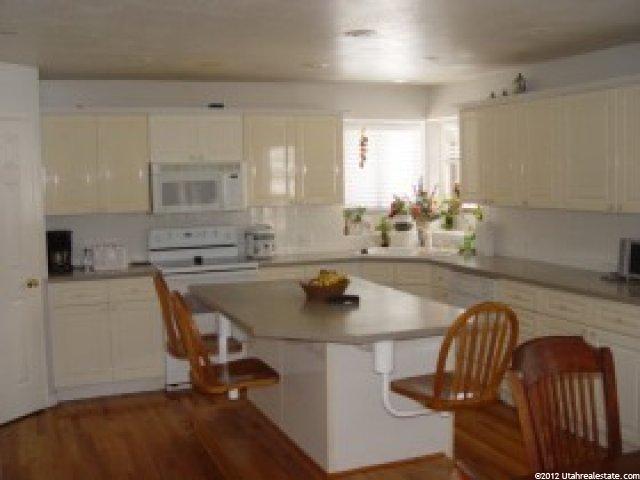 868 E 3350 N, North Ogden, UT 84414 — photo 3