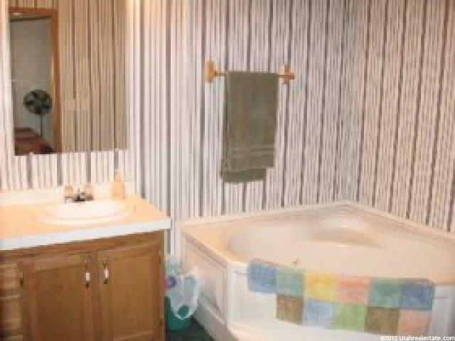 432 N 6700 W, West Warren, UT 84404 — photo 9