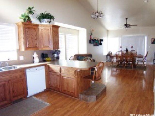 2824 W 3500 N, Farr West, UT 84404 — photo 2
