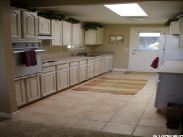4158 S 3320 E, Holladay, UT 84124 — photo 10