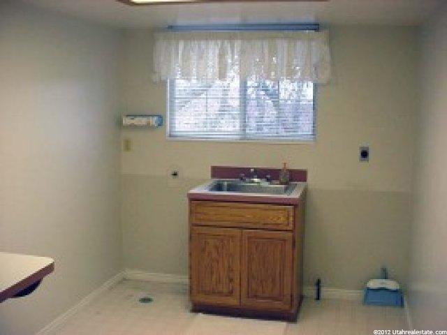138 Deer Run Ln, Layton, UT 84040 — photo 4