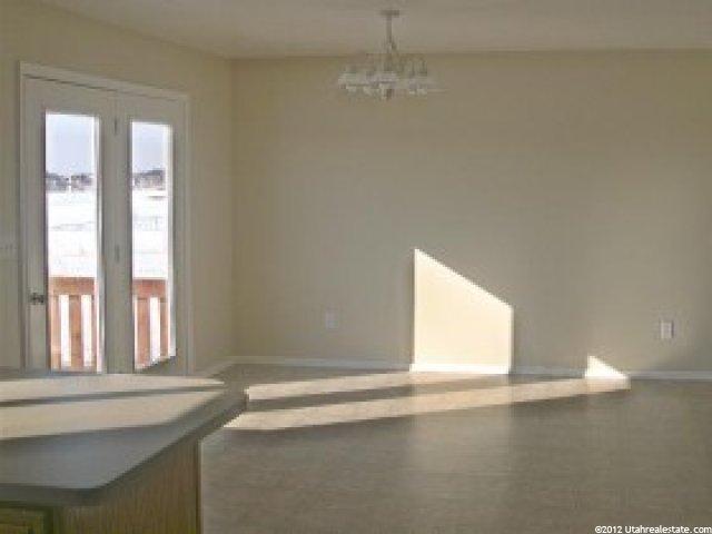 2111 Jenny Ln, Clearfield, UT 84015 — photo 4