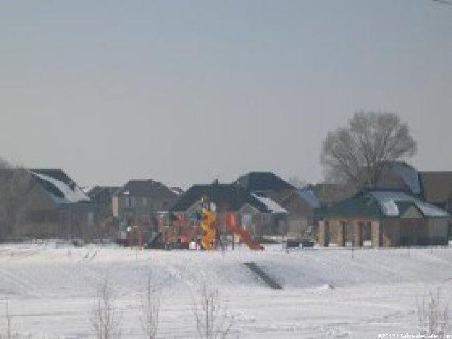 2111 Jenny Ln, Clearfield, UT 84015 — photo 9