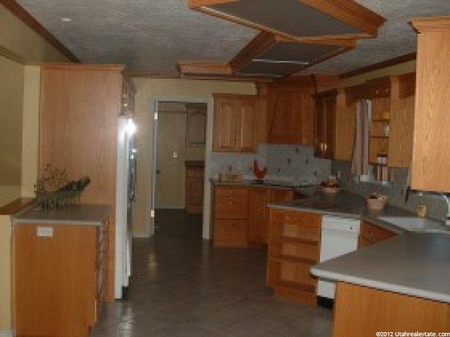 8141 S Viscounti Dr E, Sandy, UT 84093 — photo 2