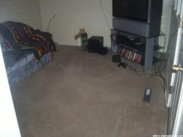 4092 S 2300 E, Holladay, UT 84124 — photo 3