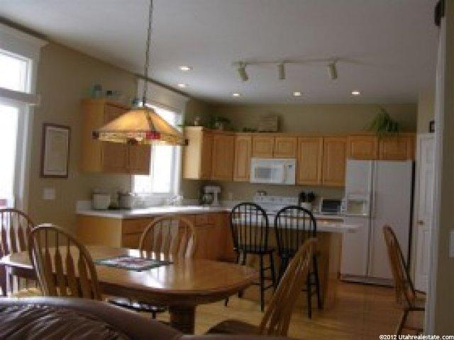 1082 E 3350 N, Layton, UT 84040 — photo 4