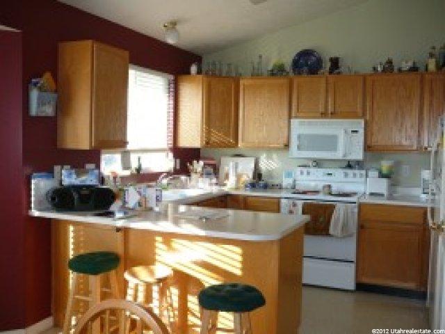 1053 N 2575 W, Layton, UT 84041 — photo 4
