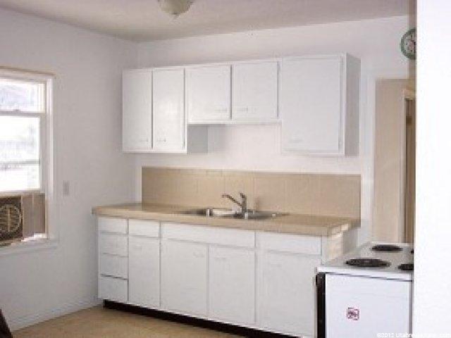 143 S 6th St E, Tooele, UT 84074 — photo 2