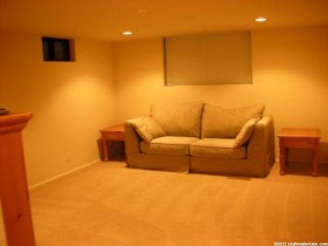 622 Crestwood Cir, Bountiful, UT 84010 — photo 5