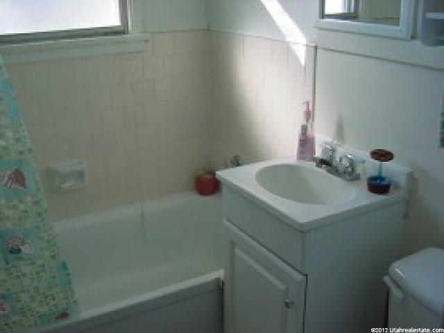 3860 Grandview Dr, Ogden, UT 84403 — photo 4