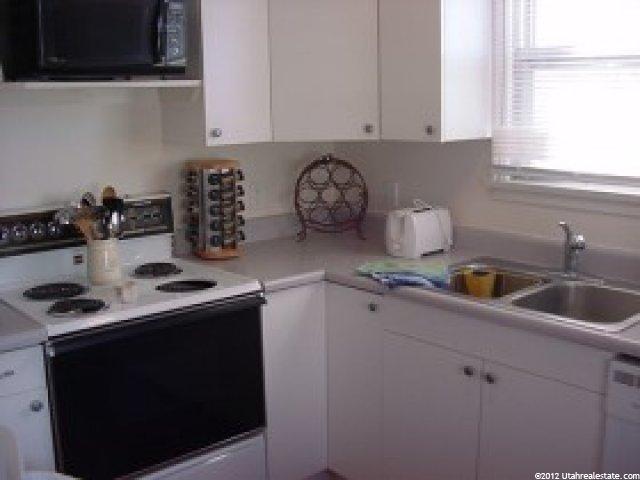 3860 Grandview Dr, Ogden, UT 84403 — photo 6