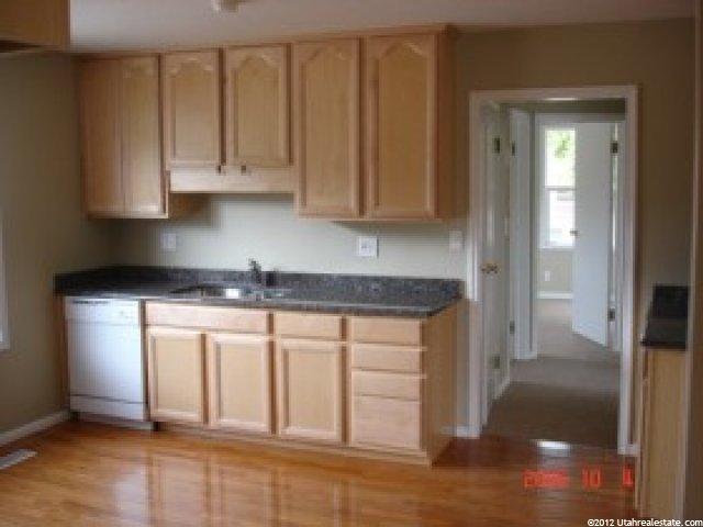 170 E Forbush Ave S, Midvale, UT 84047 — photo 3