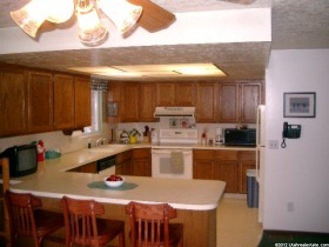 8054 S 2575 E, South Weber, UT 84405 — photo 4