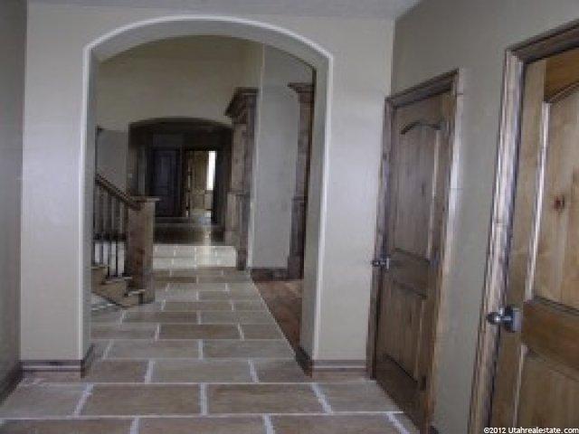 2153 N Bella Vista Dr E, Farmington, UT 84025 — photo 2