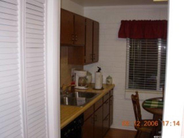 18 Airlane Dr, Clearfield, UT 84015 — photo 3