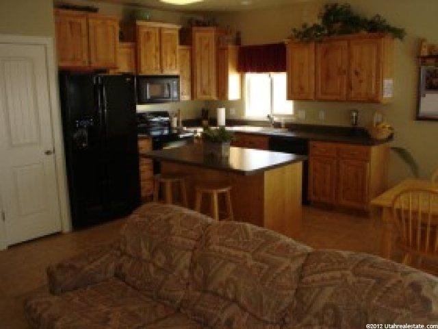 1084 Bridgecreek Ln, Layton, UT 84041 — photo 3