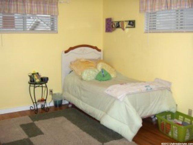 242 W Golden Ave, Layton, UT 84041 — photo 3