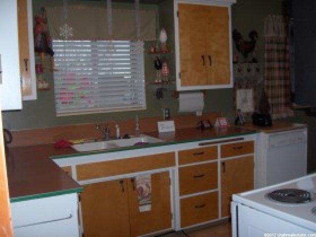 242 W Golden Ave, Layton, UT 84041 — photo 6