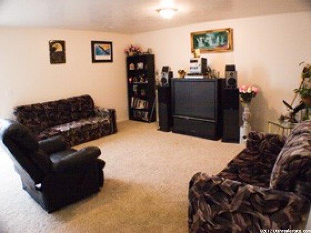 5573 S 3850 W, Roy, UT 84067 — photo 3