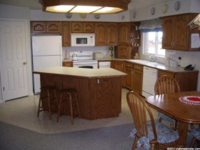 1345 N 2550 E, Layton, UT 84040 — photo 4
