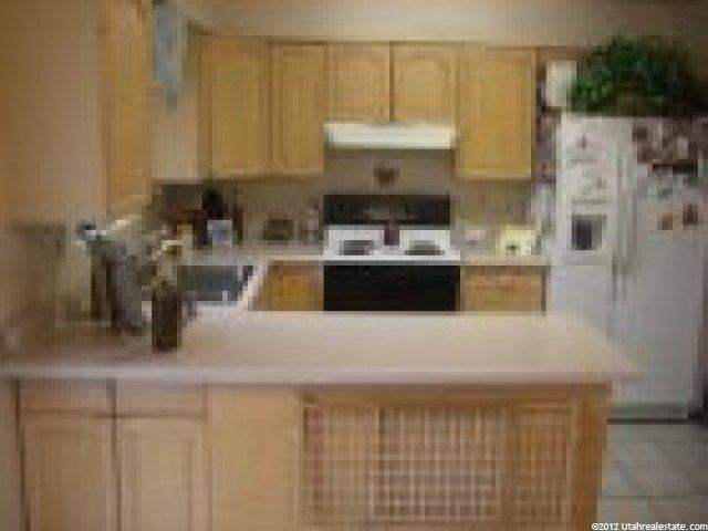 1176 N 200 E, Layton, UT 84041 — photo 4