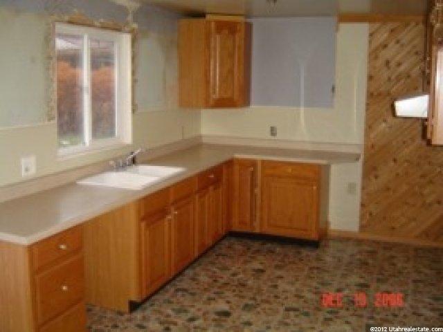 972 E 1st St, Ogden, UT 84404 — photo 5