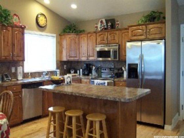 1042 Inverness Dr, Syracuse, UT 84075 — photo 4