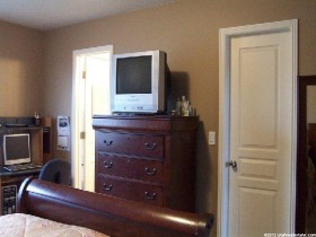 1042 Inverness Dr, Syracuse, UT 84075 — photo 8