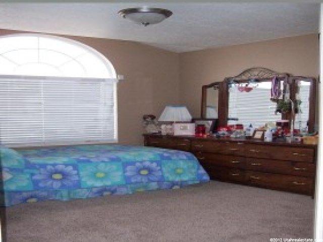 1042 Inverness Dr, Syracuse, UT 84075 — photo 10
