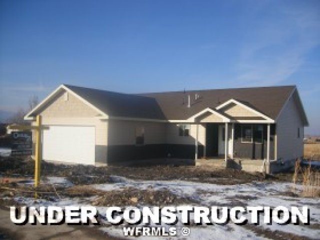 858 W 300 N, Hyrum, UT 84319 — photo 3