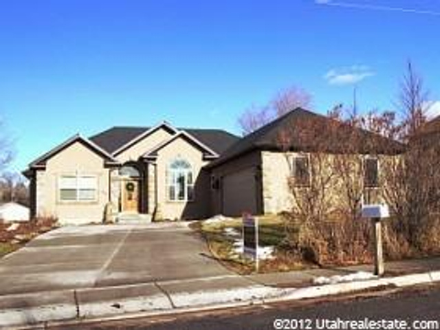 435 E 85 S, Hyde Park, UT 84318