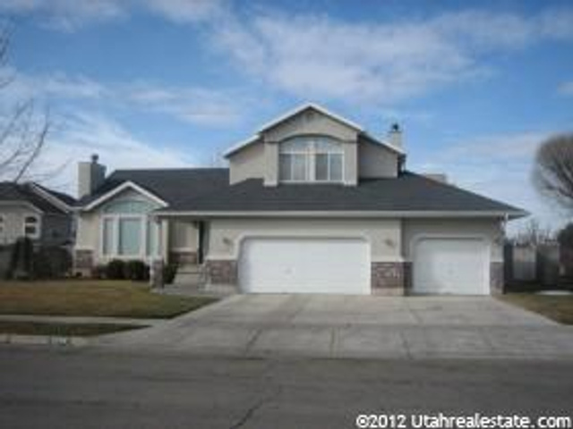 5704 S COTTON RIDGE CIR E, Murray UT 84107