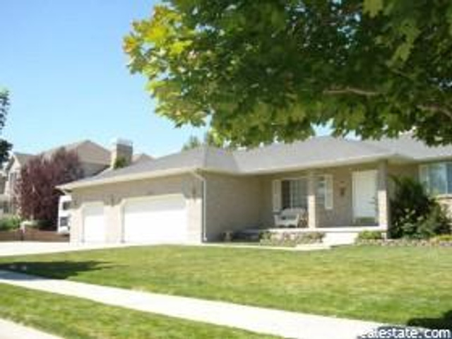 3014 COUNTRY CLASSIC DR, Bluffdale UT 84065