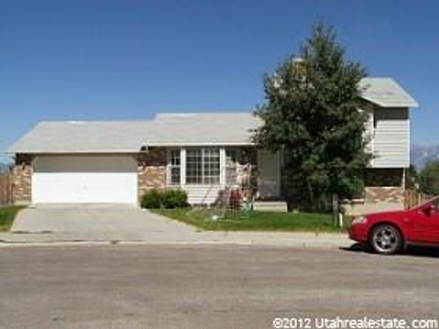 5775 S Ozone Cir W, Salt Lake City, UT 84118