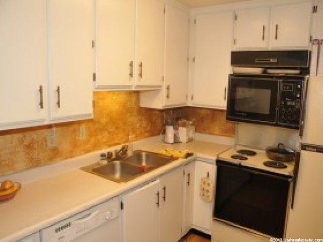 1205 E Cottonwood Hills Dr, Sandy, UT 84094 — photo 2