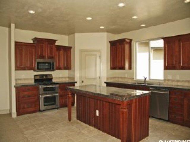 1723 E Summer Stone Ct S, Sandy, UT 84092 — photo 2