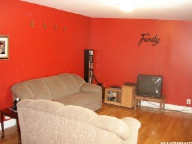 10287 S Zinnia Way E, Sandy, UT 84092 — photo 5