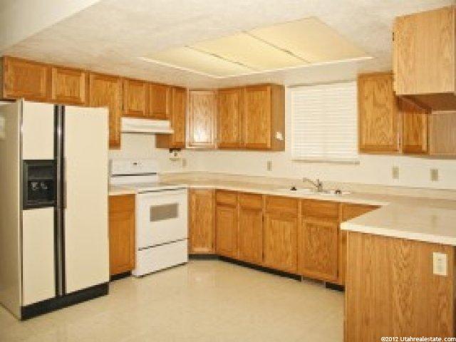 2840 Strawberry Loop, West Jordan, UT 84084 — photo 2